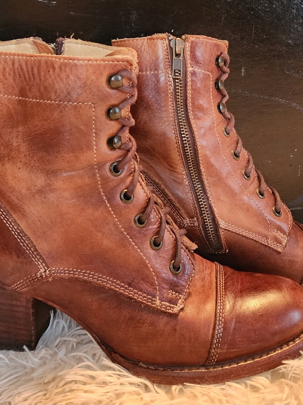 Bed Stu Judgement Leather Lace-Up Ankle Boots - Picture 2 of 7